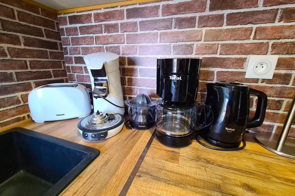 Le Cocon Valenciennois - Hypercentre - Netflix - Toutes Chaines Tv - Vieux Valenciennes Appartement Buitenkant foto